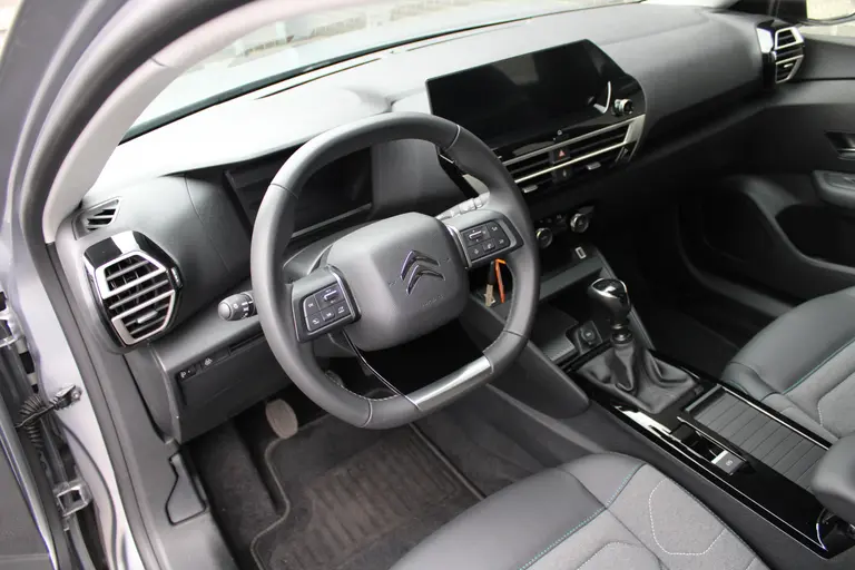 Citroën C4 1.2 Puretech 130 You Cruise/Climate control, Camera, Apple carplay/Android, Radio/DAB, afbeelding 11