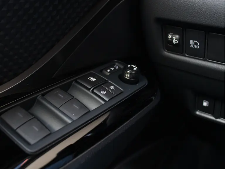 Toyota C-HR 1.8 Hybrid Dynamic Automaat Navigatie, Cruise Control Adaptief, Parkeersensoren Voor en Achter, Airco Automatisch afbeelding 36