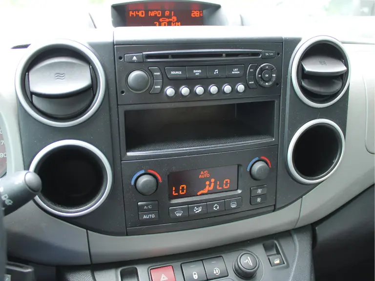 Citroën Berlingo 1.6 VTi 120 XTR Cruise/Climate control, Audio, Trekhaak, Stoelverwarming, Mistlampen, Parkeersensoren achter afbeelding 17