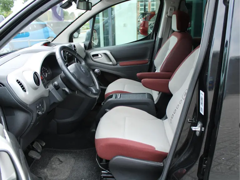 Citroën Berlingo 1.6 VTi 120 XTR Cruise/Climate control, Audio, Trekhaak, Stoelverwarming, Mistlampen, Parkeersensoren achter afbeelding 10