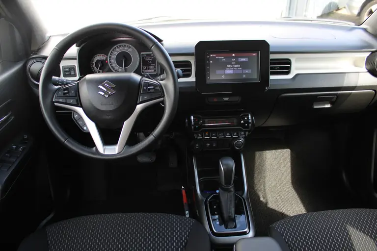 Suzuki Ignis 1.2 Smart Hybrid Style, Automaat , Parkeersensoren, Cruise-Control en ORG NL Auto!! afbeelding 8
