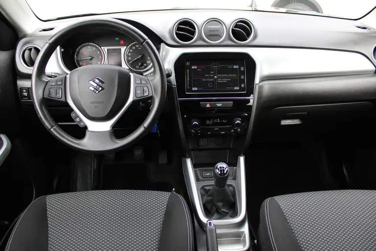 Suzuki Vitara 1.6 Exclusive, 1e Eig. Dealer onderhouden, Navigatie, Bull-Bar en Side-Bars, afbeelding 8