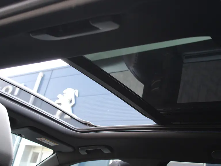 Peugeot 5008 1.6 e-THP 165PK GT-Line EAT6 Automaat 7P Navigatie, Rondomzichtcamera, Keyless, Leder, Elektrische Kofferklep, massage, Stoelverwarming afbeelding 17