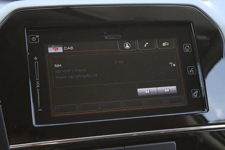 Suzuki Vitara 1.0 Boosterjet Select Achteruitrijcamera, Trekhaak, Navigatie, Cruise Control afbeelding 24