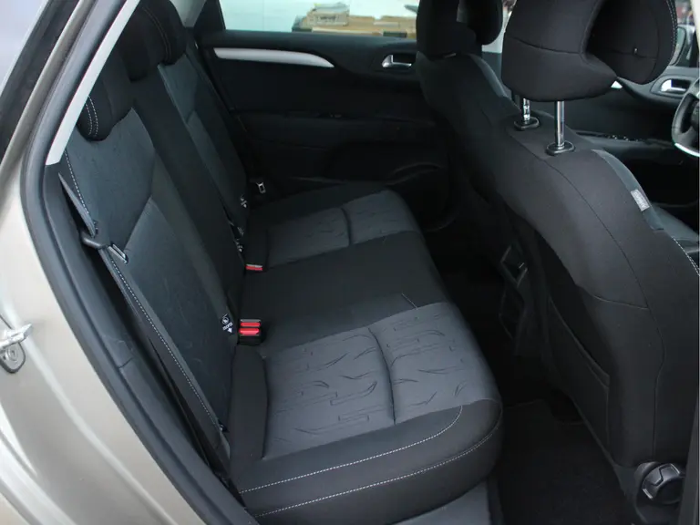 Citroën C4 1.6 VTi Tendance Automaat Trekhaak, Cruise en Climate Control, Dimmende Binnenspiegel afbeelding 29