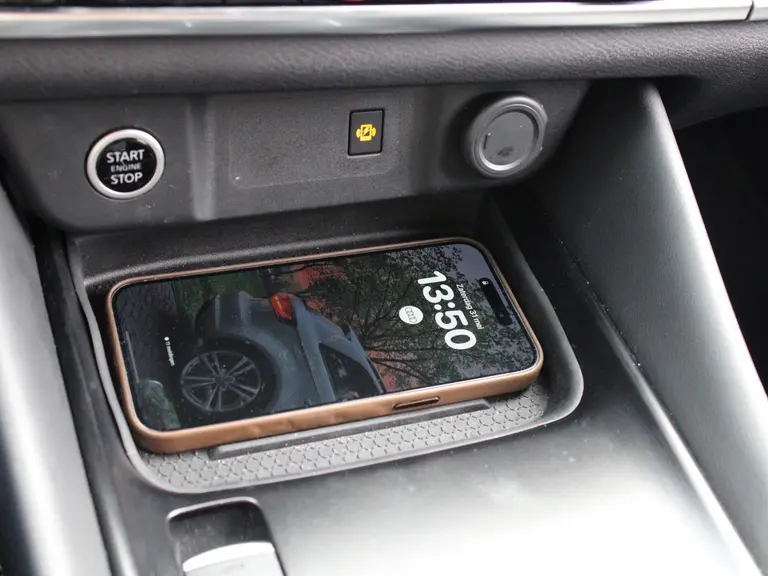 Nissan QASHQAI N-Style 1.3 MHEV 158PK Xtronic Automaat Navigatie, Rondomzichtcamera, Adaptieve Cruise Control, Climate Control, Apple Carplay, Android Auto afbeelding 31