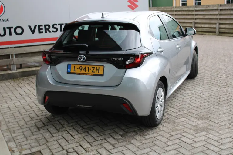 Toyota Yaris 1.5 Hybrid Active , Automaat, 1e Eig. en Dealer onderhouden! afbeelding 4