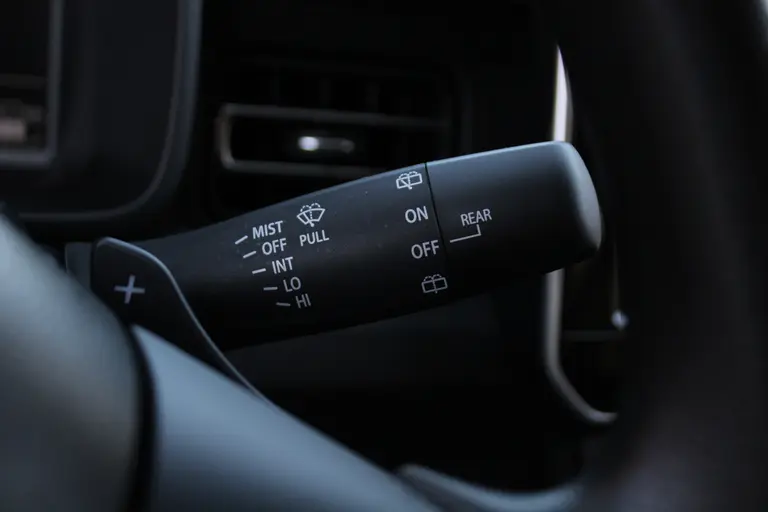 Suzuki Ignis 1.2 Smart Hybrid Select Stoelverwarming, Achteruitrijcamera, Airco, Verwarmde Buitenspiegels, Bluetooth afbeelding 31