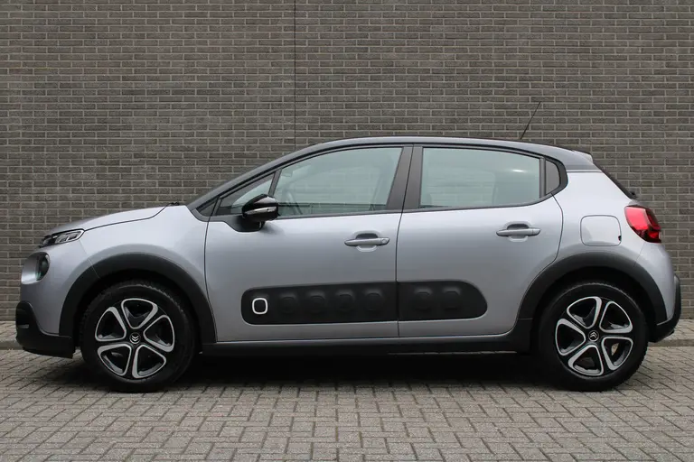 Citroën C3 1.2 PureTech S&S Feel Edition Trekhaak, Navigatie, Applecarpl./Andr. Auto, Cruise/Climate Control afbeelding 3
