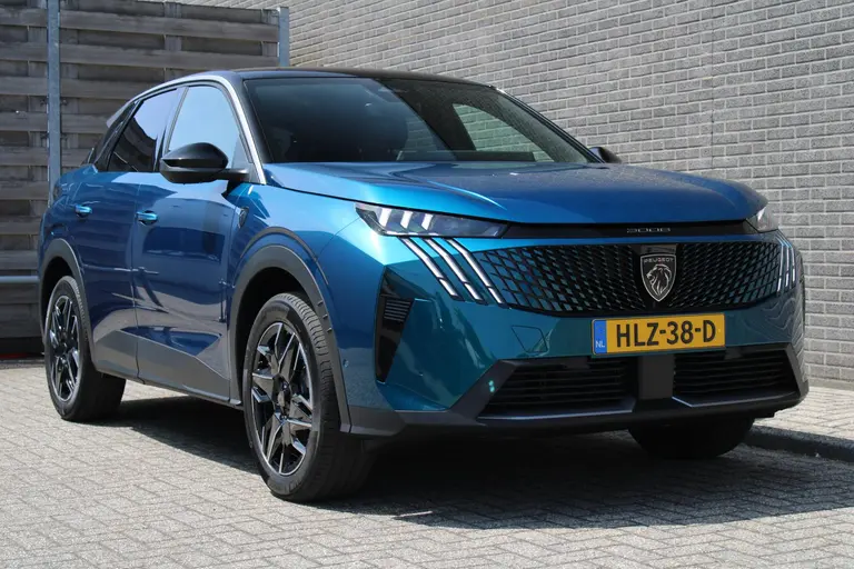 Peugeot 3008 1.2 Hybrid 136 GT Automaat, Keyless Entry/Start, Luxe Stoelen, Navigatie, Applecarpl./Andr. Auto afbeelding 41