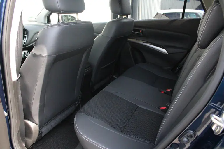 Suzuki S-Cross 1.5 Hybrid Style All season banden, Trekhaak, Parkeersensoren voor en achter, Navigatie, Stoelverwarming, Adaptieve Cruise Control afbeelding 15