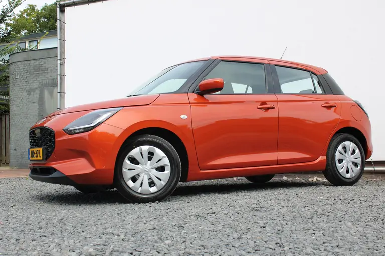 Suzuki Swift 1.2 Comfort Smart Hybrid Nieuwe auto, 6 jaar fabrieksgarantie afbeelding 4