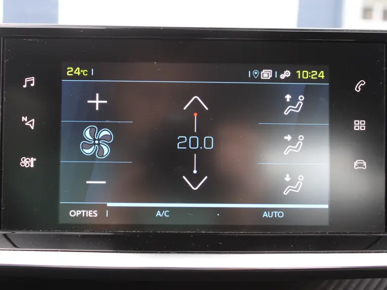 Peugeot e-2008 Active Pack 50 kWh 136PK Navigatie, Achteruitrijcamera, Apple Carplay, Android Auto, Climate Control afbeelding 24