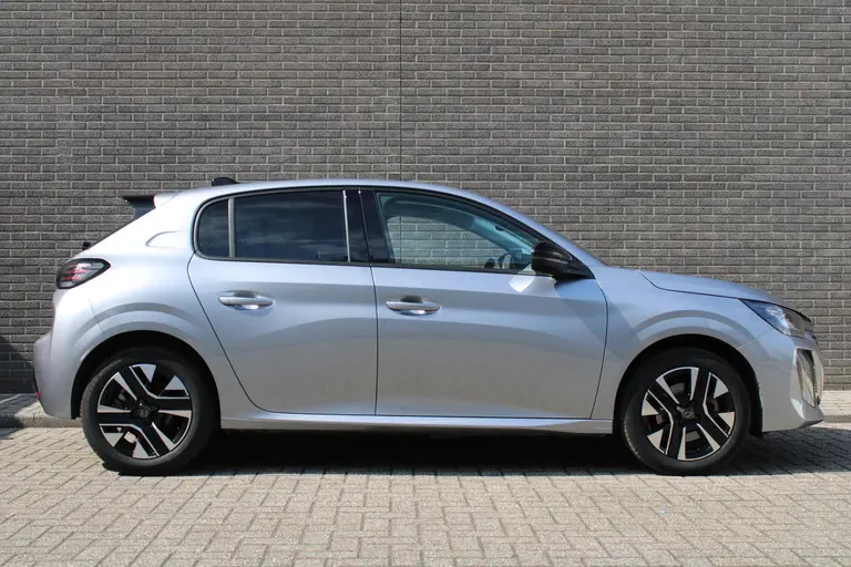 Peugeot 208 Hybrid 100 e-DCS6 Allure Automaat, Navigatie, Applecarpl./Andr. Auto, Achteruitrijcamera, CruiseControl afbeelding 2