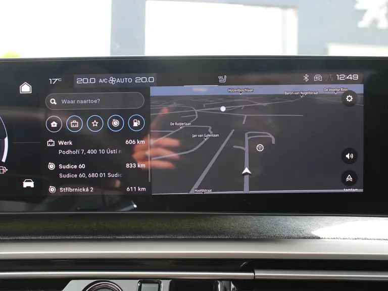 Peugeot 3008 Allure 1.2 Hybrid 145PK e-DCS6 Automaat Navigatie, Achteruitrijcamera, Keyless Entry & Start Stoelverwarming, Apple Carplay, Android Auto afbeelding 25