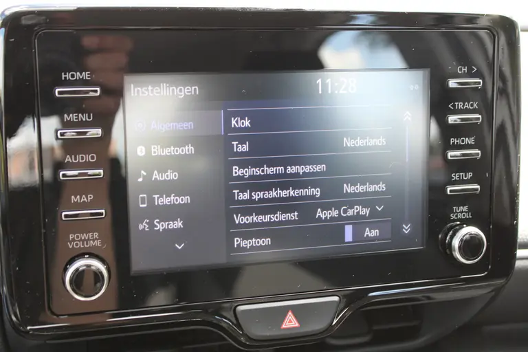 Toyota Yaris 1.0 VVT-i Active, Achteruitrijcamera, Carplay, Cruise control en Airco afbeelding 16