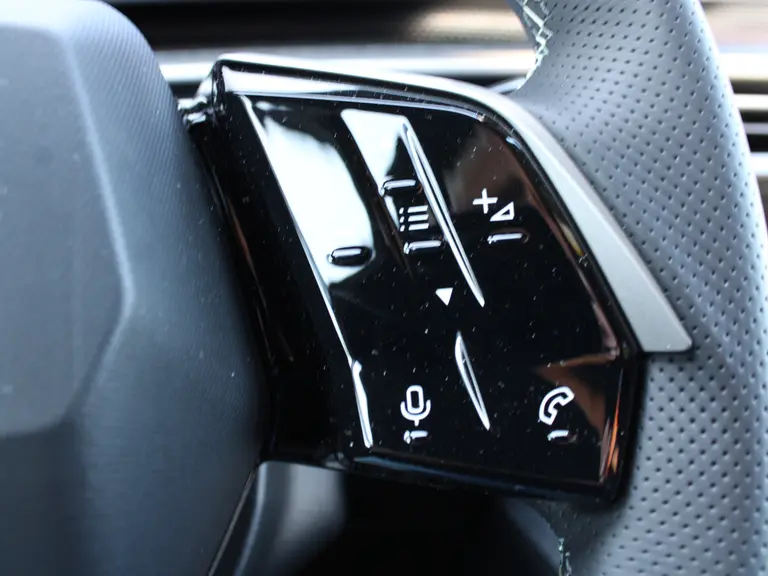 Peugeot 5008 1.2 Hybrid 136PK GT e-DCS6 Automaat 7P Alcantara Leder, Navigatie, Camera 360, Panoramisch-Open Dak, Elektrische Achterklep afbeelding 47