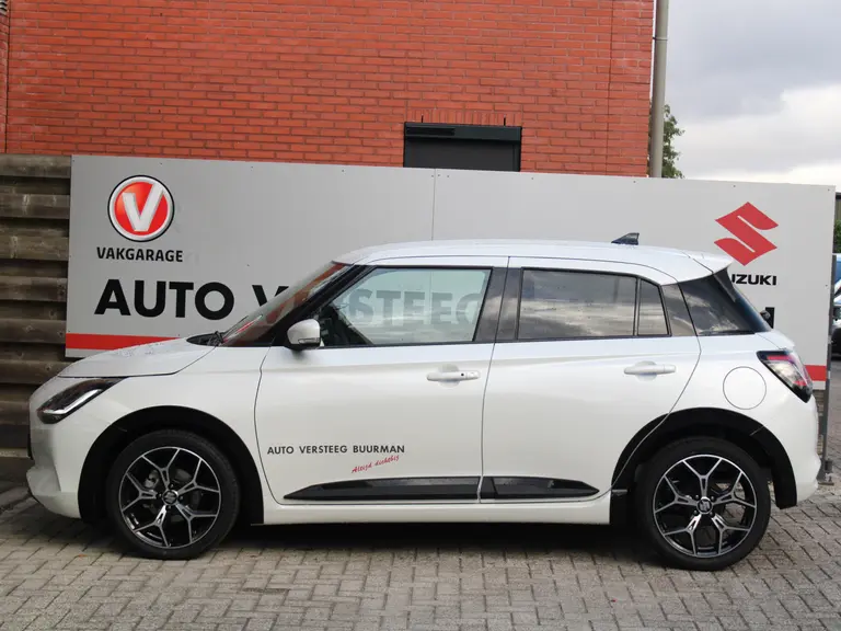 Suzuki Swift 1.2 Style Smart Hybrid GT-Styling Pakket, Navigatie, Parkeersensoren, Adaptieve Cruise Control, Draadloos Apple Carplay/Android Auto afbeelding 13