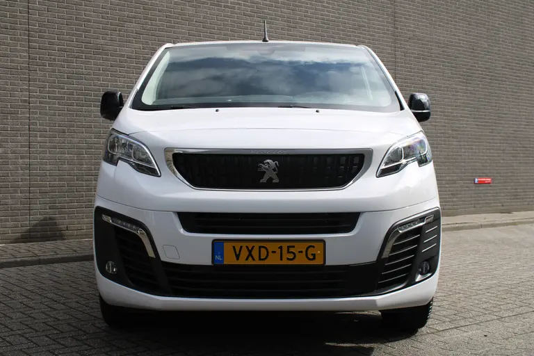 Peugeot Expert 2.0 BlueHDI 145PK L3 Dubbele Cabine Navigatie, Achteruitrijcamera, Trekhaak Afneembaar, Airco, Parkeersensoren Achter, Bluetooth, Cruise Control afbeelding 8