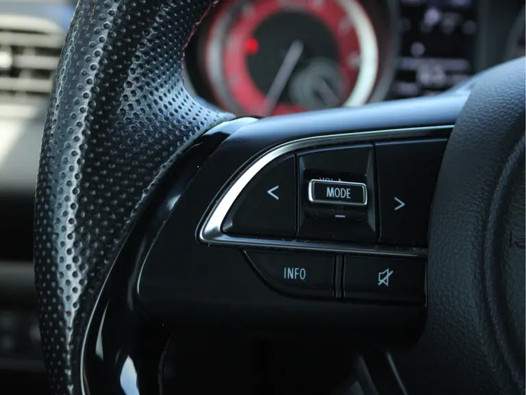 Suzuki Swift 1.4 Sport Smart Hybrid 6-Versnellingsbak, Origineel Nederlands, Navigatie, Cruise en Climate Control afbeelding 39
