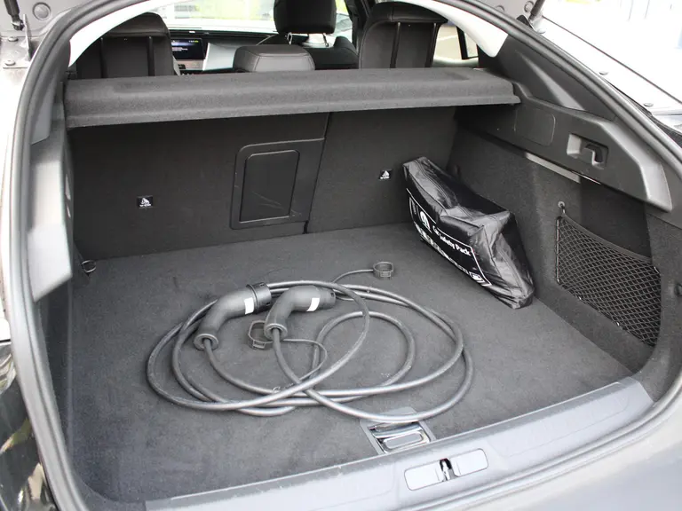 Peugeot 408 Allure 1.6 HYbrid 180PK EAT8 Automaat Navigatie, Rondomzichtcamera, Keyless, Parkeersensoren Voor & Achter, Draadloze Telefoonlader afbeelding 12