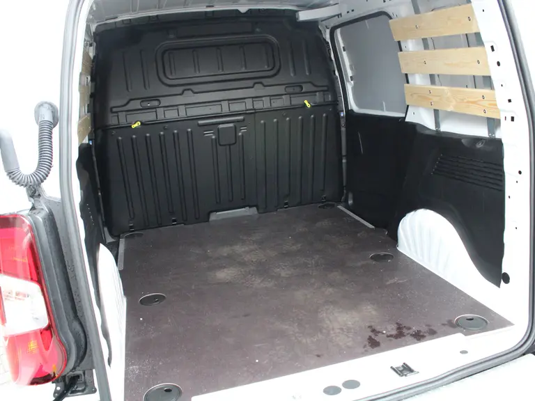 Peugeot Partner 1.5 BlueHDi 130PK EAT8 S&S L1 Automaat Trekhaak, Navigatie, Airconditioning, Camera achter & zijkant, Parkeerhulp voor & achter, Betimmering afbeelding 13