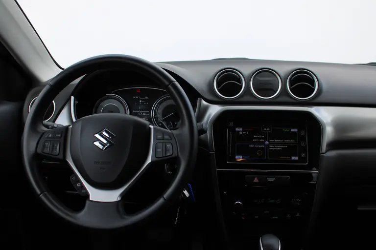 Suzuki Vitara 1.0 Boosterjet Select, Automaat, Trekhaak, All-Seasons, Parkeersensoren en Navigatie afbeelding 7