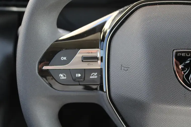 Peugeot Partner 1.5 BlueHDi 100PK S&S L1 Navigatie, Achteruitrijcamera, Trekhaak, Dab, Bluetooth, Parkeersensoren voor & achter afbeelding 19