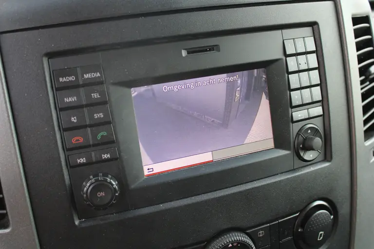 Volkswagen Crafter 46 2.0 TDI Bakwagen met Laadklep, 19m3 Airco, Achteruitrijcamera, Trekhaak afbeelding 11