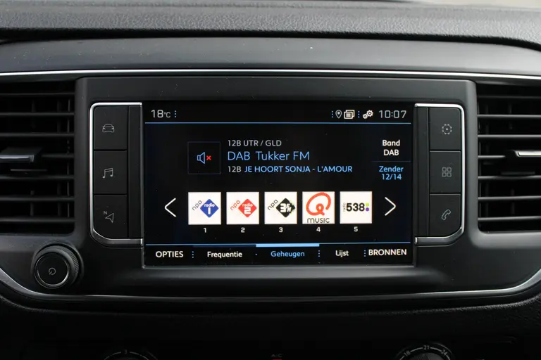 Peugeot Expert 2.0 BlueHDI 145PK L3 Dubbele Cabine Navigatie, Achteruitrijcamera, Trekhaak Afneembaar, Airco, Parkeersensoren Achter, Bluetooth, Cruise Control afbeelding 17