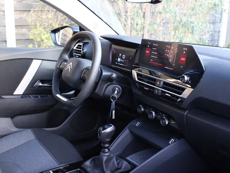 Citroën C4 1.2 Puretech 100PK Feel Navigatie, Parkeersensoren Achter, Cruise Control, Climate Control, Led Koplampen afbeelding 12