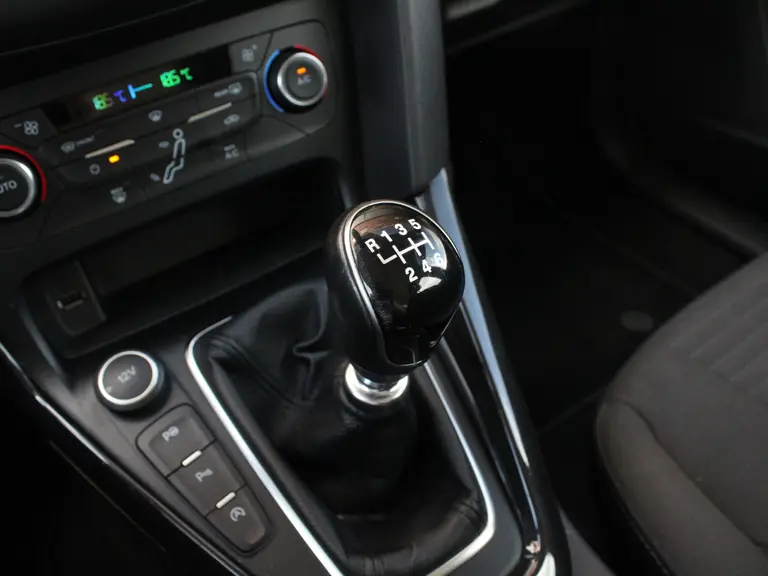 Ford FOCUS Wagon 1.0 Titanium 125PK Navigatie, Camera, Trekhaak afbeelding 22