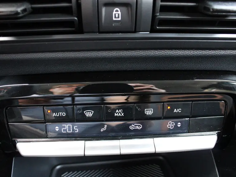 Citroën C3 Aircross Plus 1.2 Turbo 100pk Achteruitrijcamera, Climate Control, Cruise Control, Apple Car Play, Android Auto Navigatie afbeelding 26