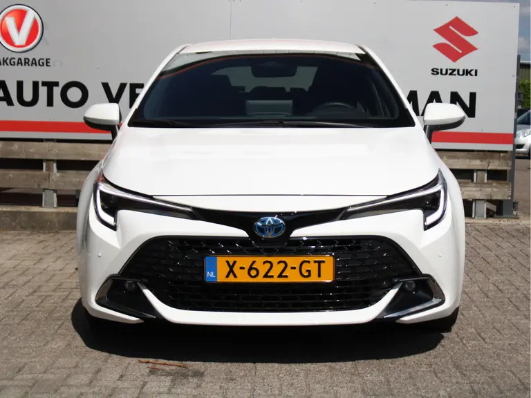 Toyota Corolla 1.8 Hybrid First Edition Automaat Achteruitrijcamera, Parkeersensoren Voor/Achter, Stoelverwarming, Cruise Control Adaptief, Climate Control afbeelding 13