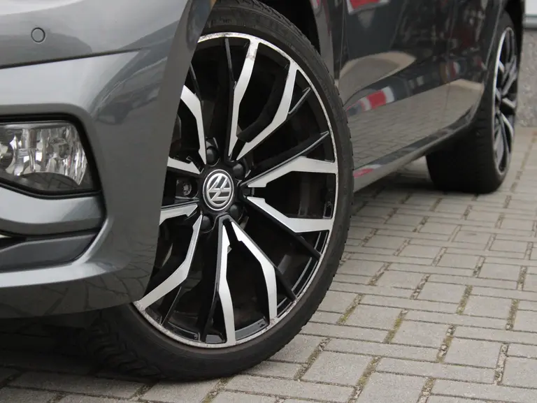 Volkswagen Golf Sportsvan 1.5 TSI ACT Comfortline Automaat, Trekhaak, Cruise en Climate Control afbeelding 2
