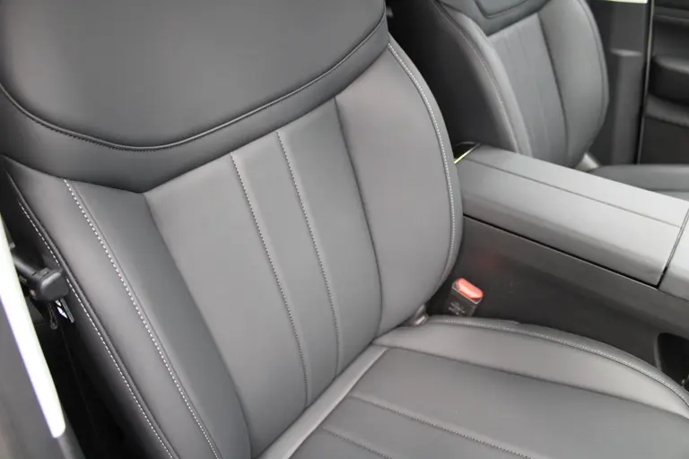 Jaecoo 7 PHEV Selective *Meer informatie volgt Selective Automaat, 1500 KG trekgewicht, Navigatie, 19" LM velgen, Luxe lederen bekleding, Apple carplay/Android auto, 7 jaar garantie afbeelding 31