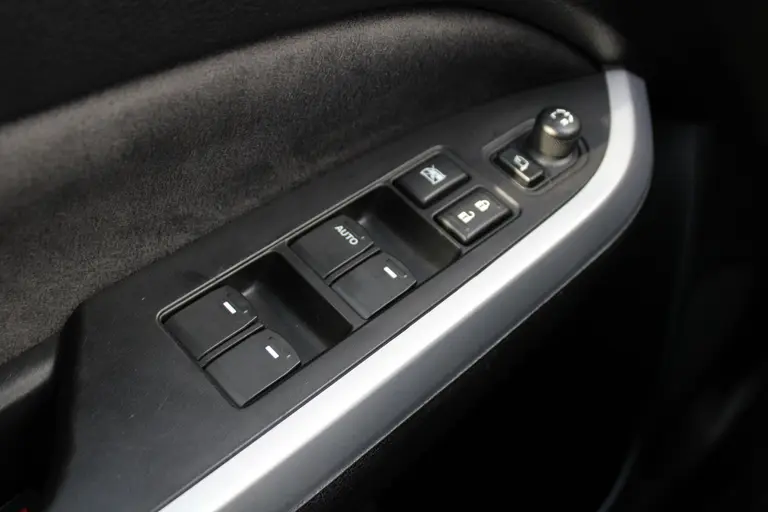 Suzuki Vitara 1.4 S Adaptieve Cruise Control, Parkeersensoren Voor en Achter, Climate Control, Navigatie, Stoelverwarming afbeelding 35