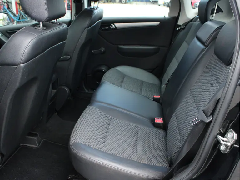 Mercedes-Benz A-Klasse 160 Business Class Avantgarde Automaat Trekhaak, Cruise Control, Airco afbeelding 30