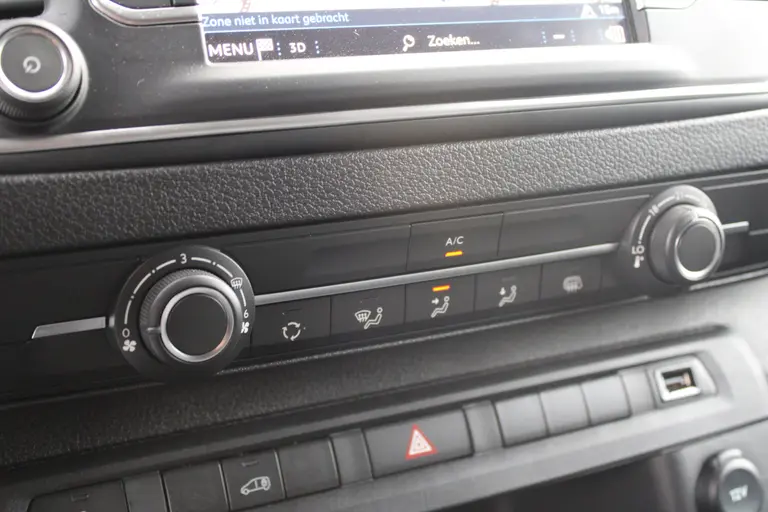 Peugeot Expert 2.0 BlueHDI 145PK L3 Dubbele Cabine Navigatie, Achteruitrijcamera, Trekhaak Afneembaar, Airco, Parkeersensoren Achter, Bluetooth, Cruise Control afbeelding 21