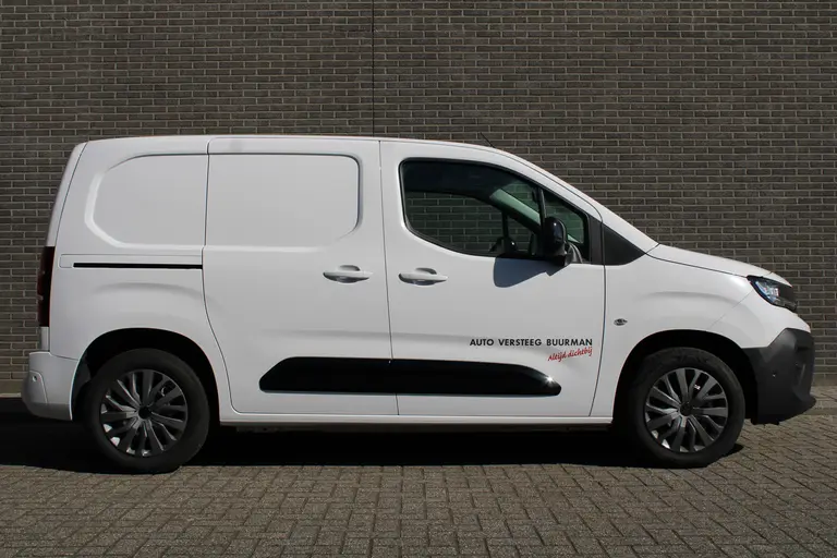 Peugeot Partner 1.5 BlueHDi 100PK S&S L1 Navigatie, Achteruitrijcamera, Trekhaak, Dab, Bluetooth, Parkeersensoren voor & achter afbeelding 2