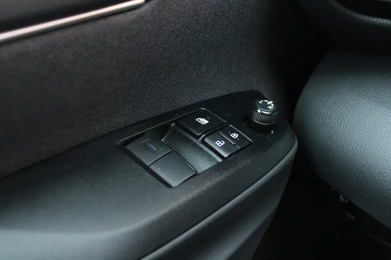 Toyota Yaris 1.0 VVT-i Active Achteruitrijcamera, Bluetooth, Cruise Control Adaptief, Airco afbeelding 30