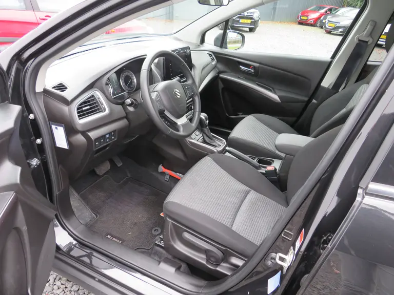 Suzuki S-Cross 1.5 Hybrid Select, Automaat, All-Seasons, ORG NL, Parkeersensoren, Applecarplay/Androidauto, 6 JAAR GARANTIE afbeelding 9