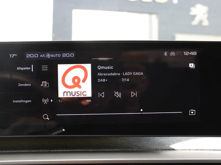 Peugeot 3008 Allure 1.2 Hybrid 145PK e-DCS6 Automaat Navigatie, Achteruitrijcamera, Keyless Entry & Start Stoelverwarming, Apple Carplay, Android Auto afbeelding 22