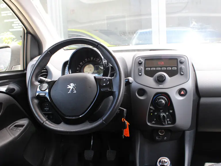 Peugeot 108 1.0 e-VTi 73PK Active 5DRS Airco, Getinte ramen, Centrale deurvergrendeling afbeelding 13
