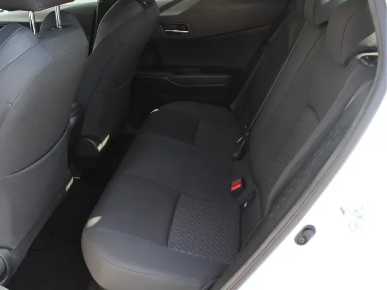 Toyota C-HR 1.8 Hybrid Dynamic Automaat Navigatie, Cruise Control Adaptief, Parkeersensoren Voor en Achter, Airco Automatisch afbeelding 21