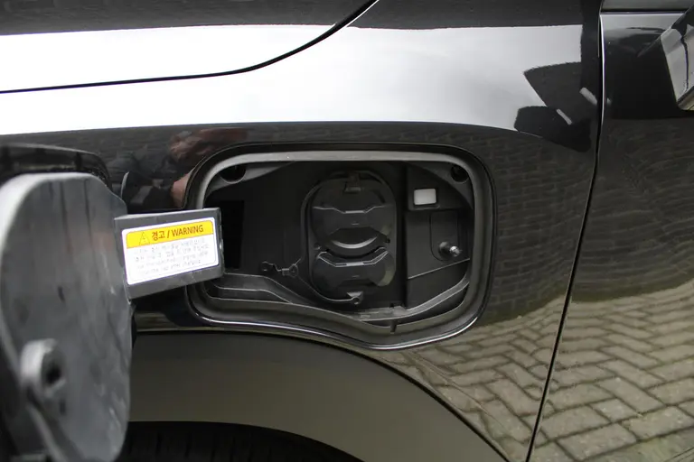 KGM Torres EVX Platinum 73.4 kWh 207pk, Space Black, Warmtepomp, 18"inch LM velgen 7 jaar garantie! € 792,- private lease afbeelding 40