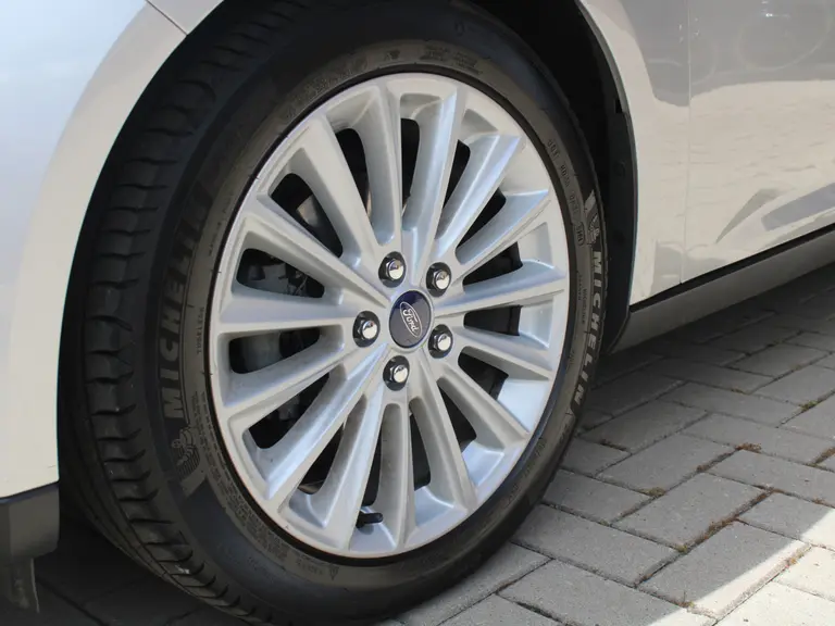 Ford FOCUS Wagon 1.0 Titanium 125PK Navigatie, Camera, Trekhaak afbeelding 4
