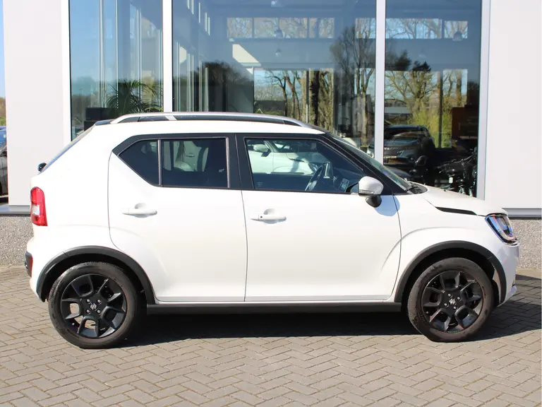 Suzuki Ignis 1.2 Stijl Automaat Trekhaak, Stoelverwarming, Navigatie, Climate control, Cruise control, Parkeercamera afbeelding 3