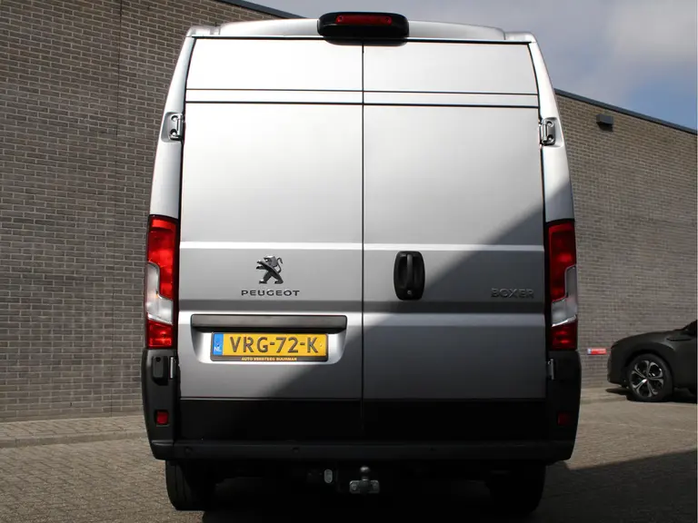 Peugeot Boxer 330 2.2 BlueHDi 140 L2H2 Asphalt CruiseControl, Trekhaak, Airco, Navigatie, Achteruitrijcamera, DAB Radio afbeelding 7