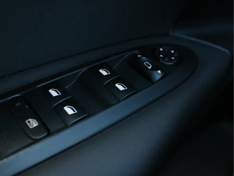 Citroën C4 1.6 VTi Tendance Automaat Trekhaak, Cruise en Climate Control, Dimmende Binnenspiegel afbeelding 26